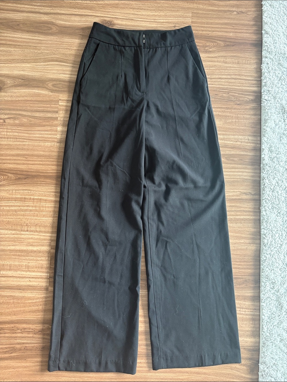 Dynamite women’s Black wide-Leg Dress Pants